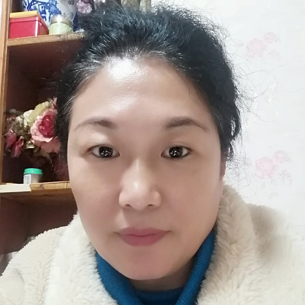 发卡欣慰的照片