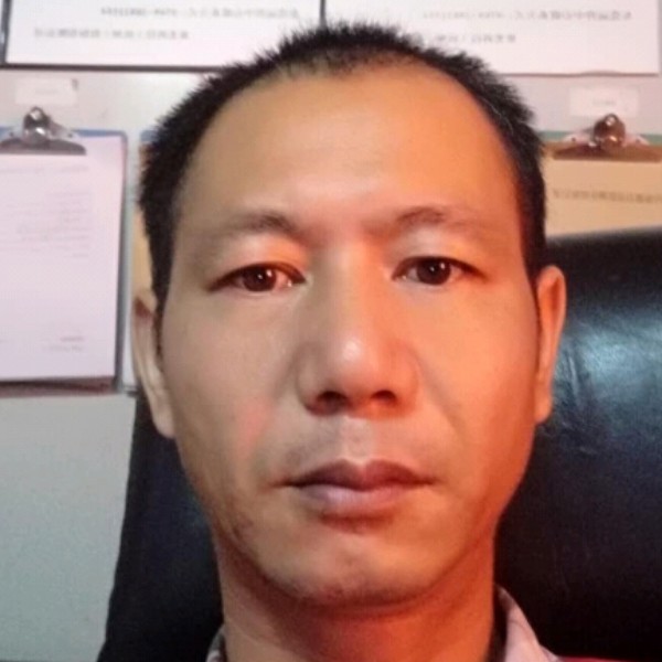 乌龟那贪玩的照片