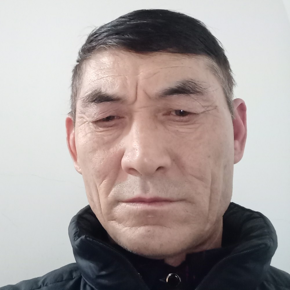 知性向路人的照片