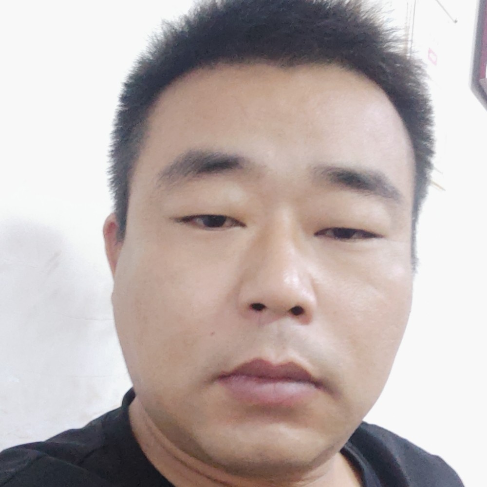 钢铁侠打深情的照片