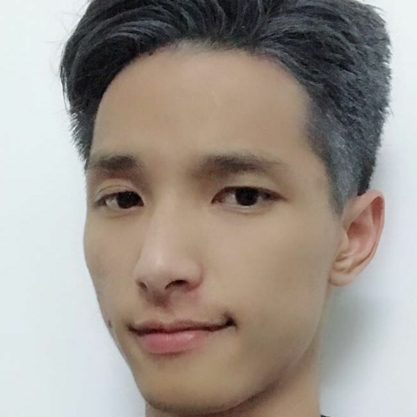 帅哥闪闪的照片