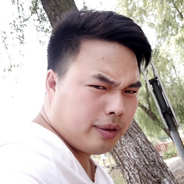 故事外的人的照片