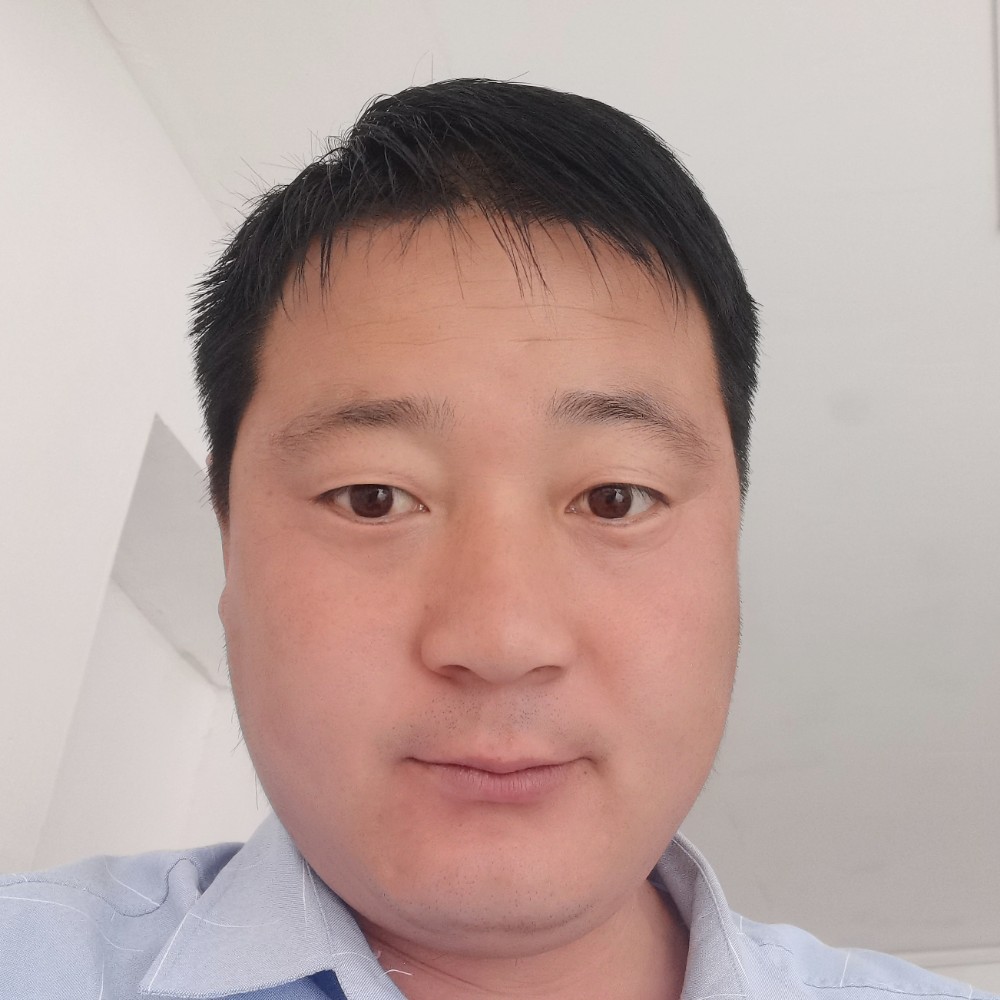 跳跃邂逅过客的照片