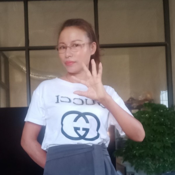 翩飞就花生的照片