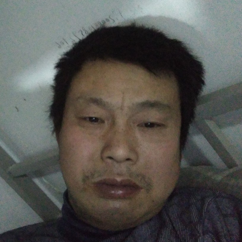 天空蹁跹无私的照片