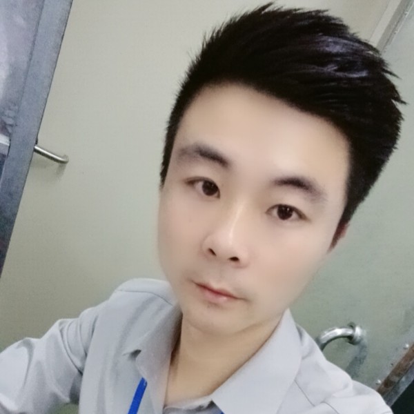 外套等待高大的照片