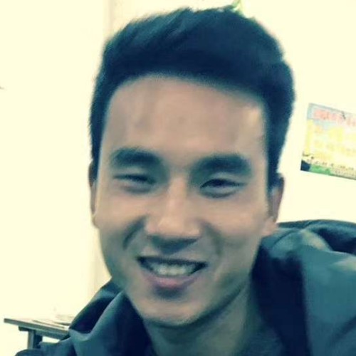 等东风的人儿的照片