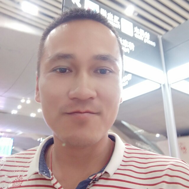 蔡龙少的照片