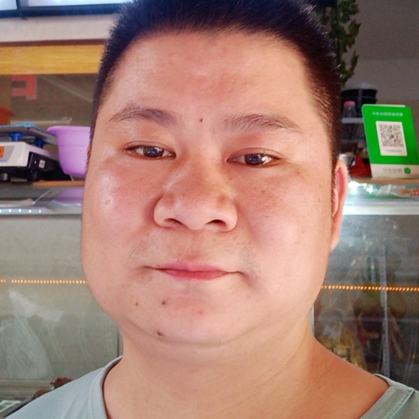 尊云漫步落后的照片