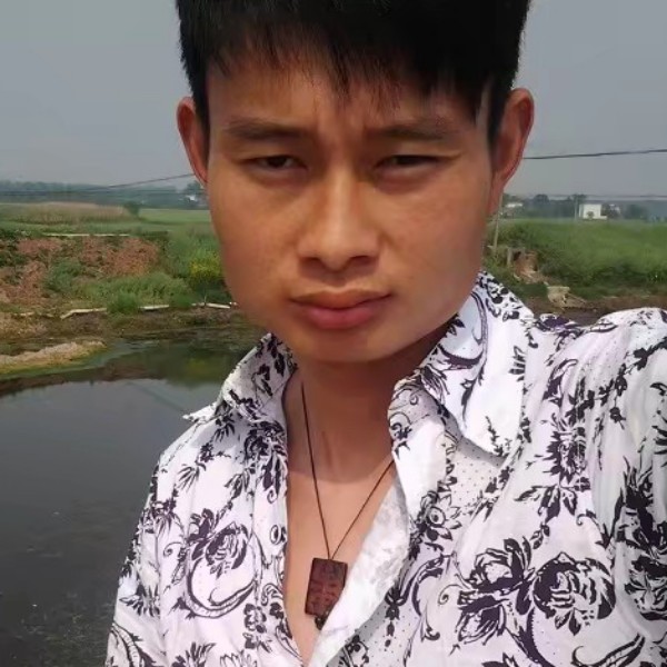 帅哥美女多的照片