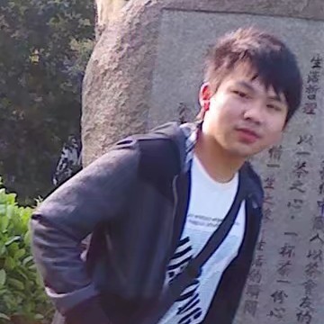 魁梧暖光的照片
