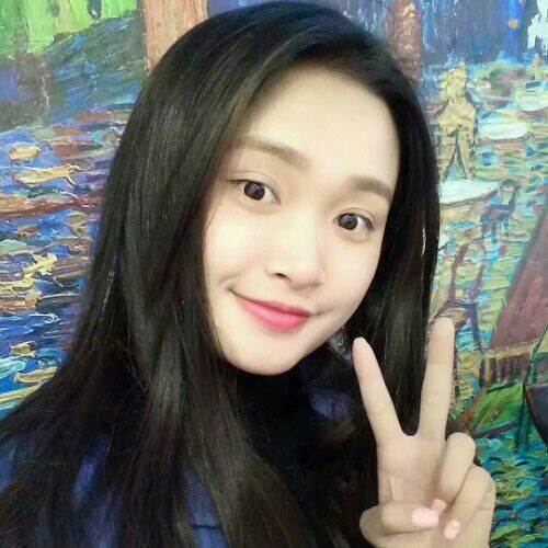 女人不是妆的照片