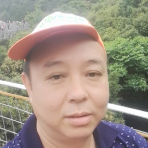 翅膀温暖的照片