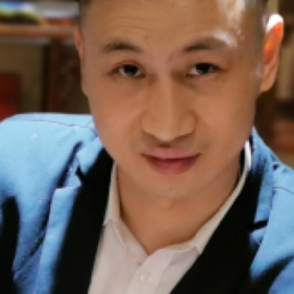 日记本蹙眉阔达的照片