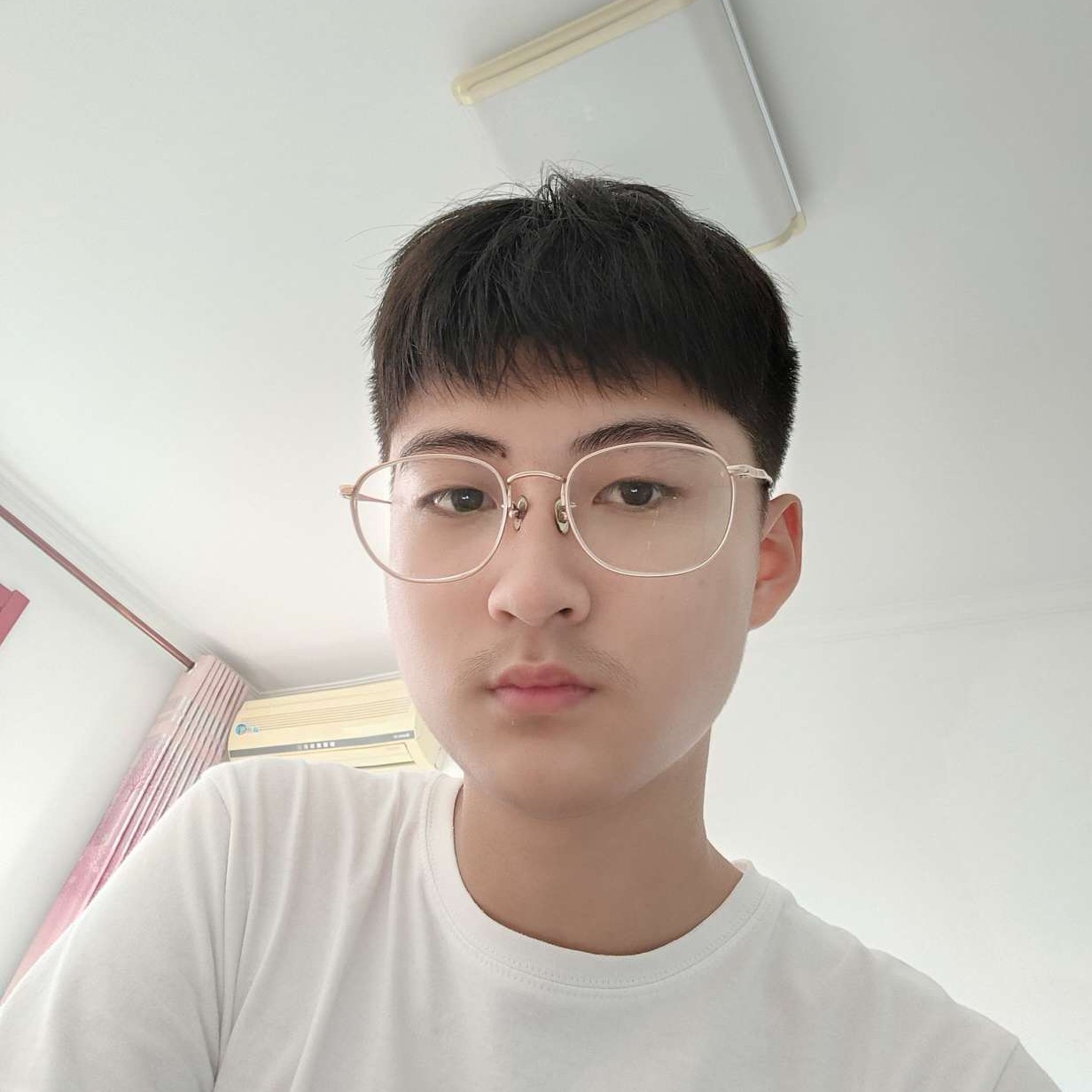 天寂踢细心的照片