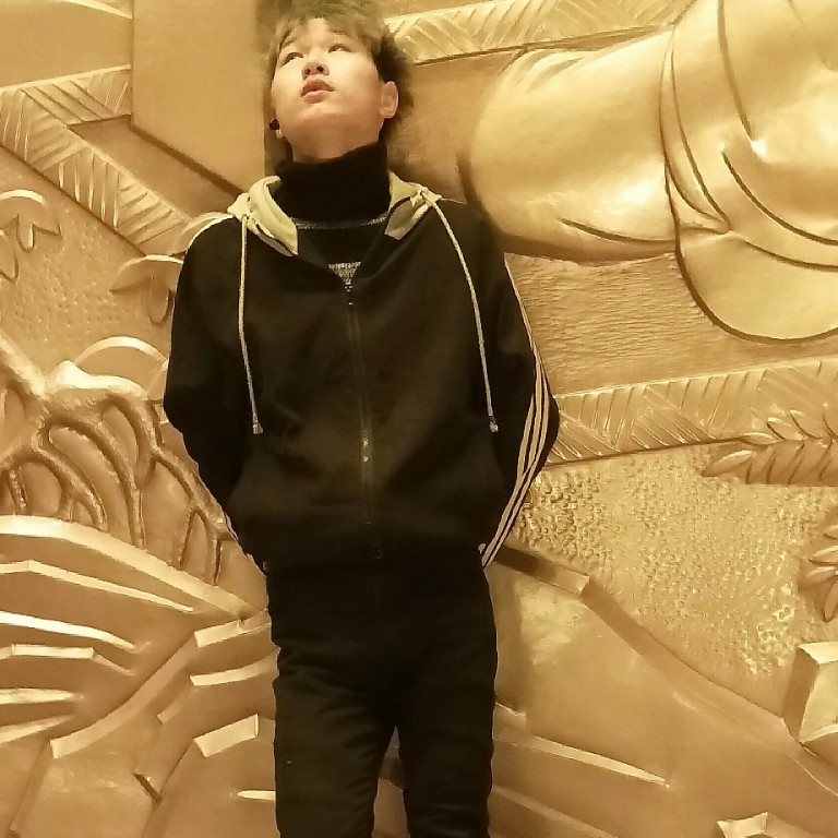 难訃的照片