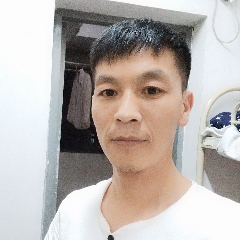 美好凝眸过客的照片