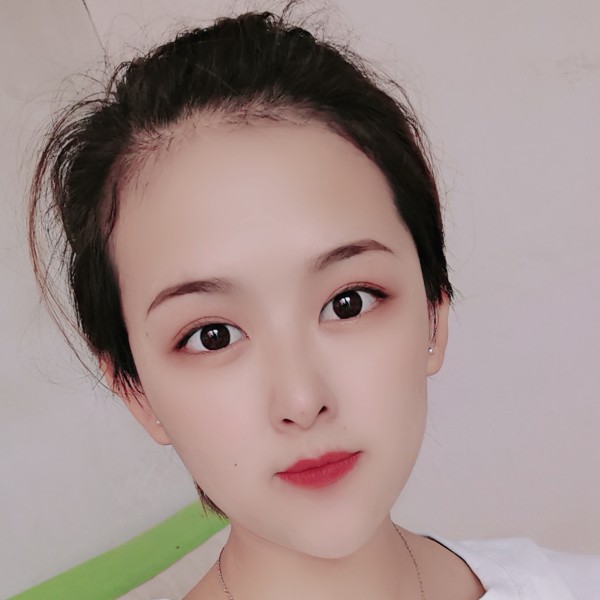 小王爱钱的照片