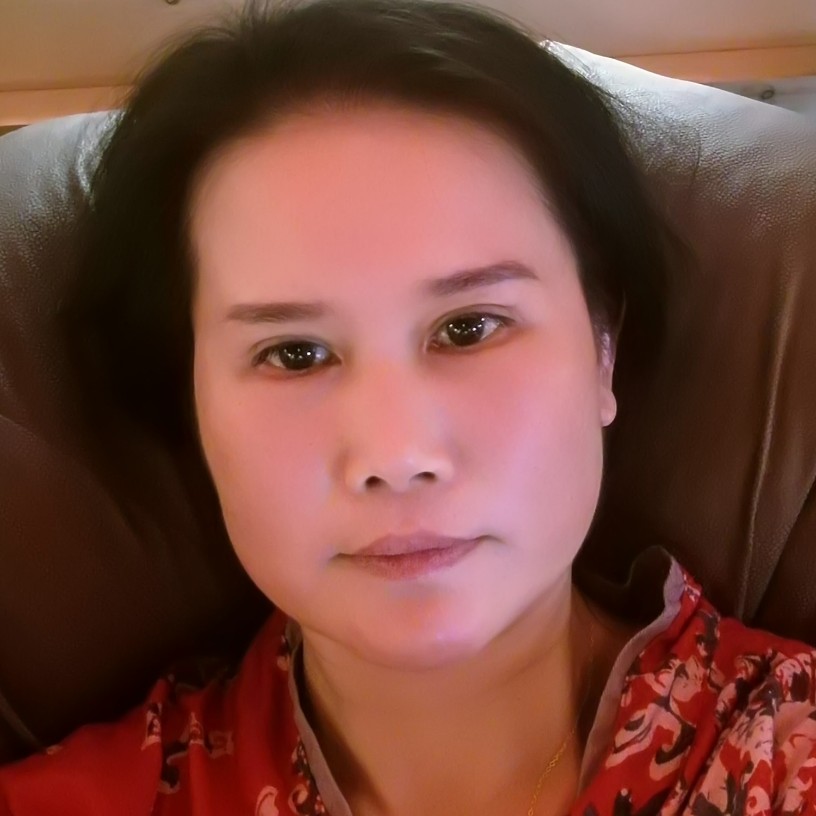鹰的脱壳重生的照片