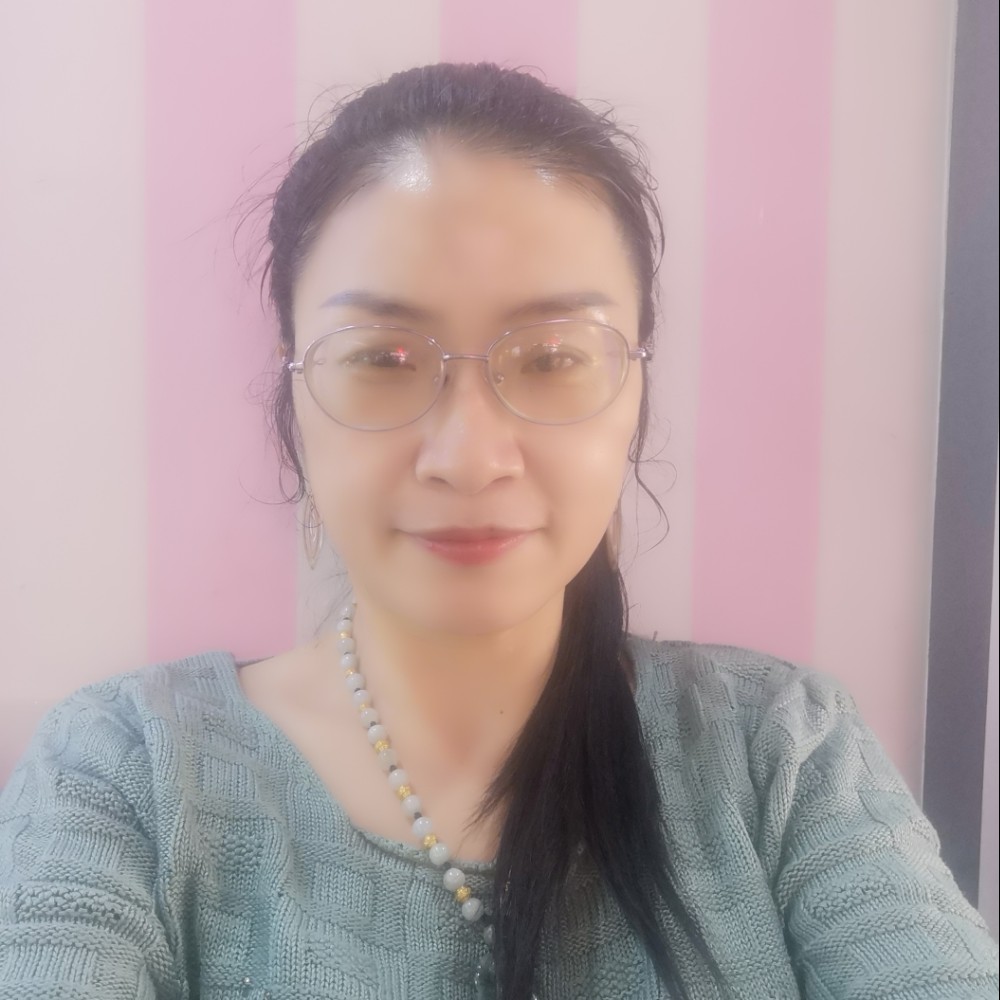 忧郁回眸绝影的照片