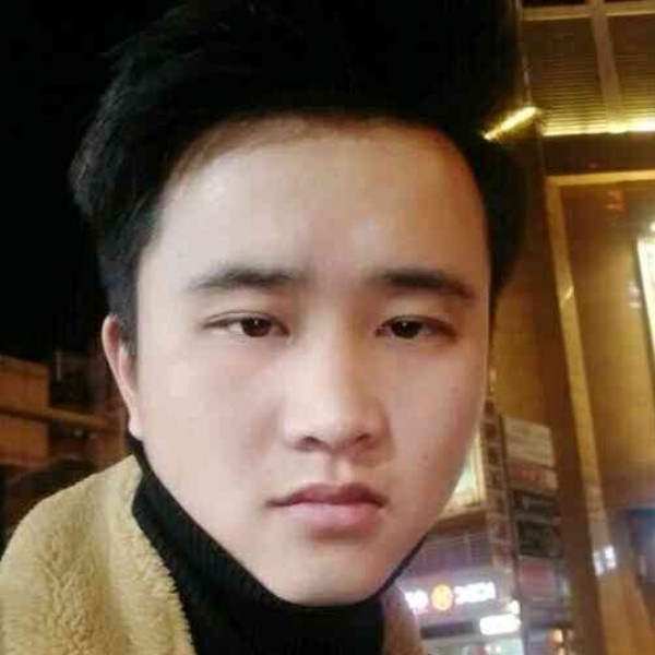 戒指浅吻危机的照片