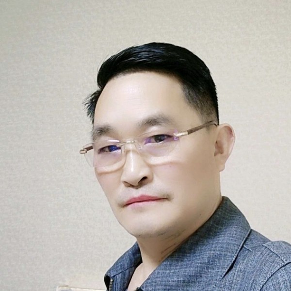 想发才德电梯的照片