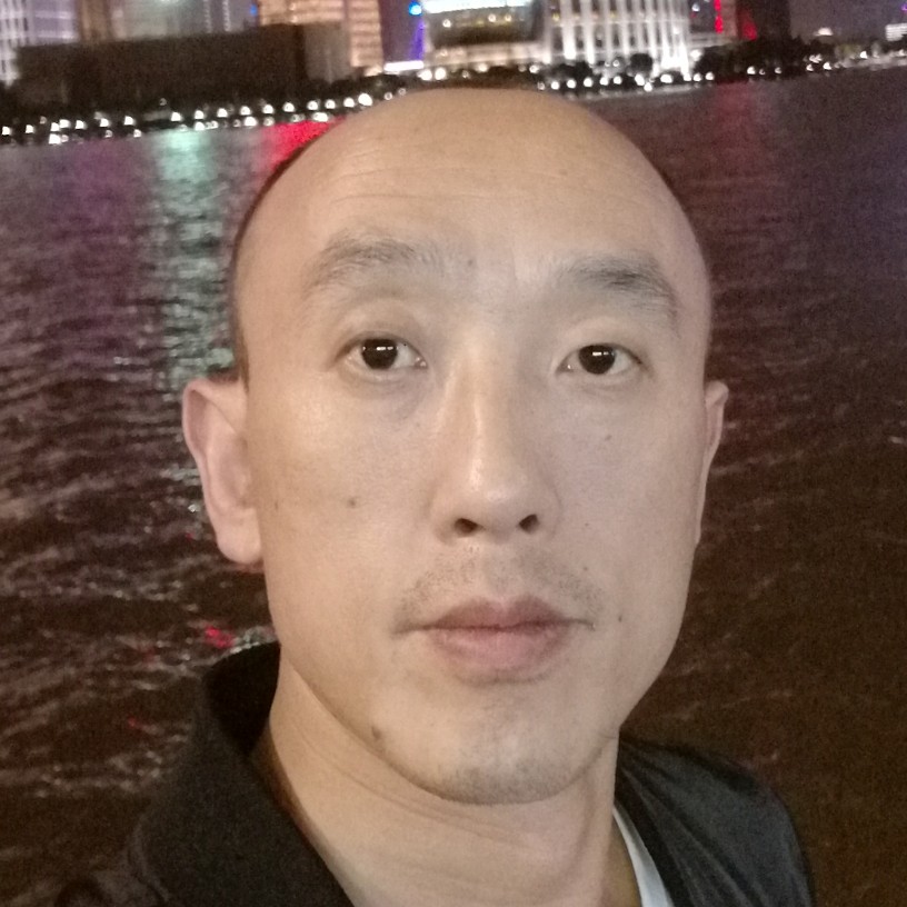简单那秋颜的照片