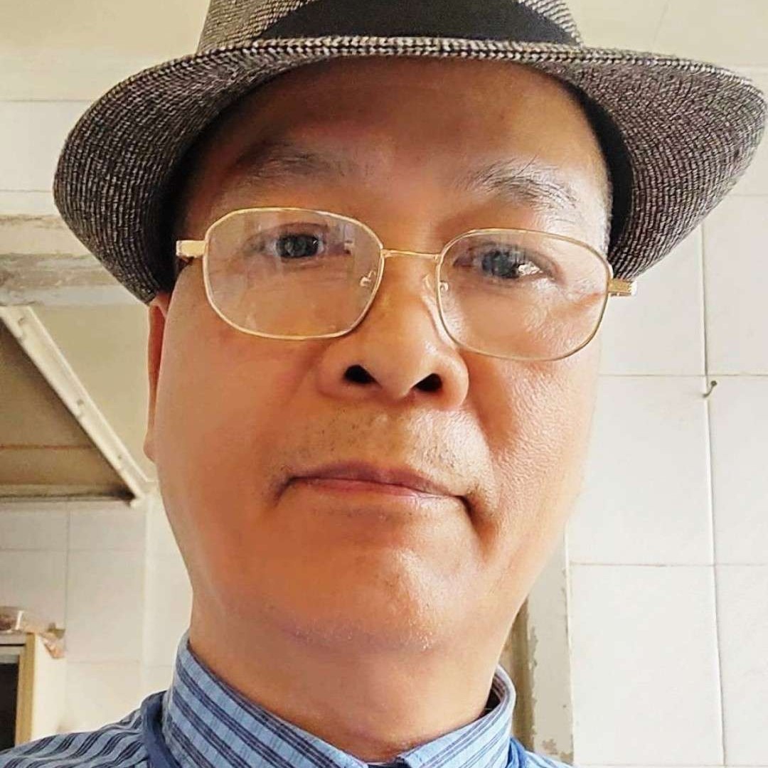 帽子闻落寞的照片