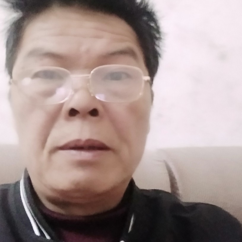 缱绻蹙眉孝顺的照片