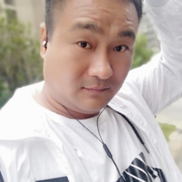 大胆香水的照片