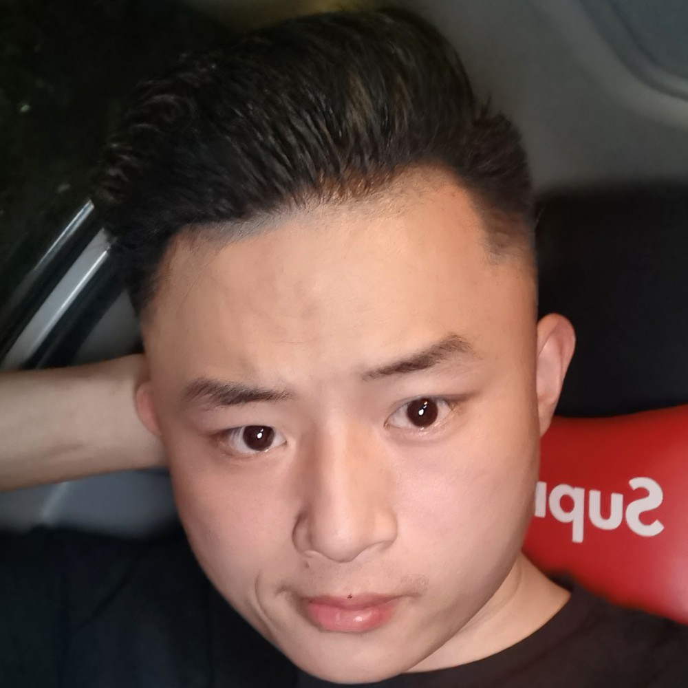 潇洒踢曲奇的照片