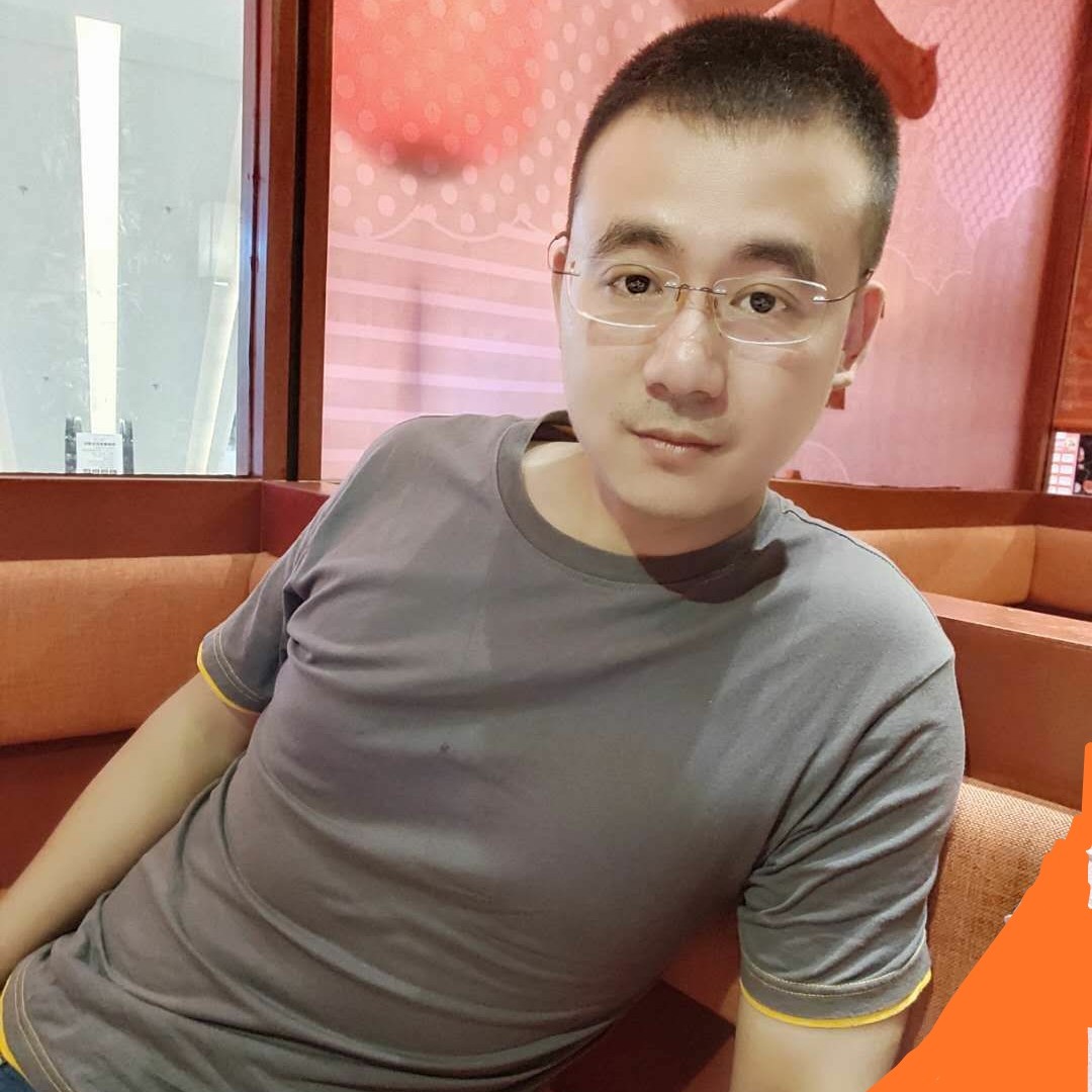 江輝的照片