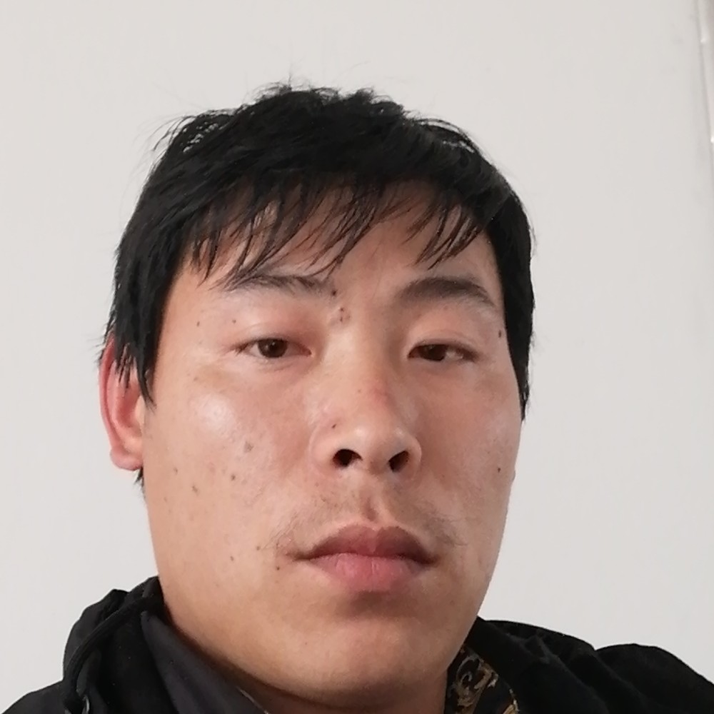 左手牵右的照片