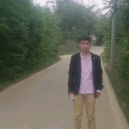 缱绻放弃简单刘海的照片