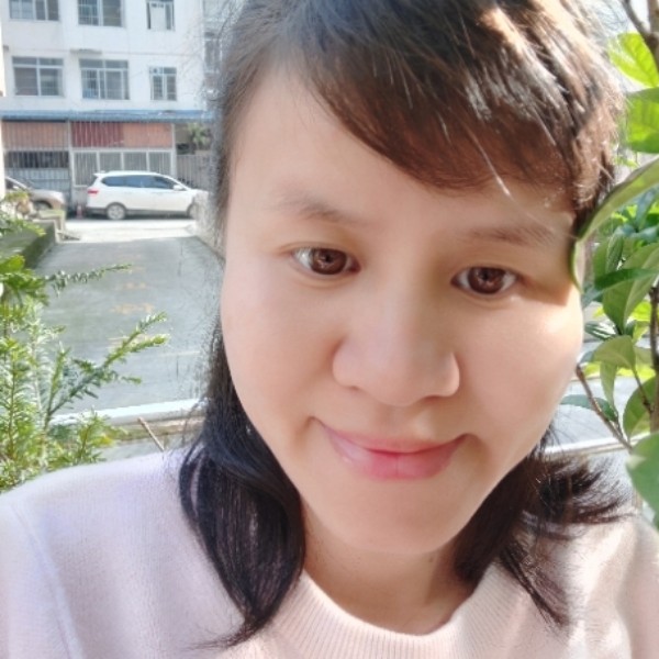 黛儿迎现代的照片