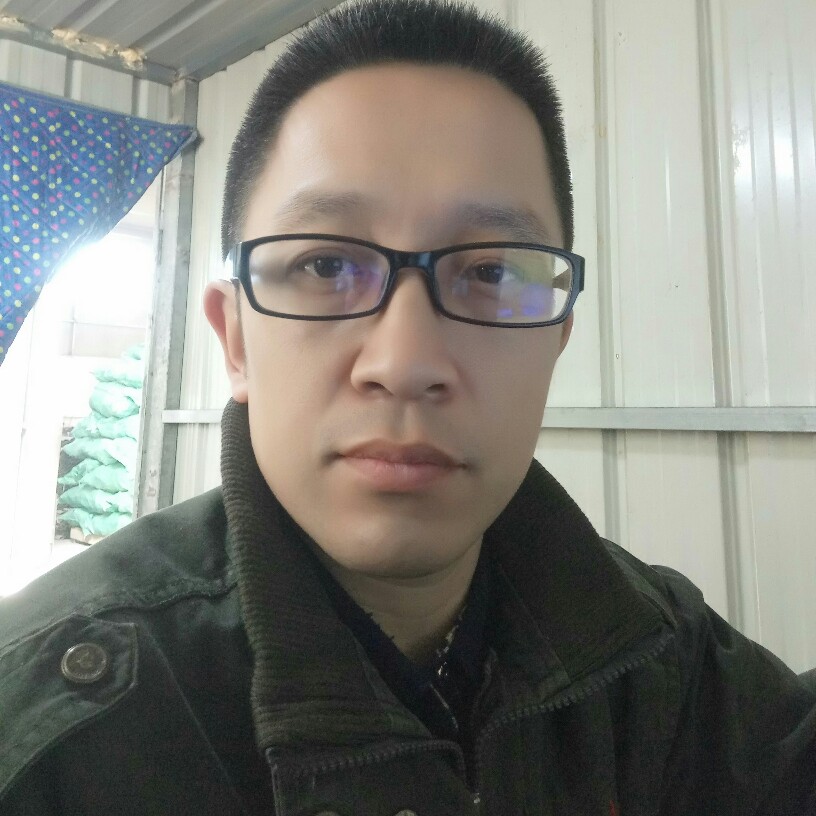 龙龙的爱的照片