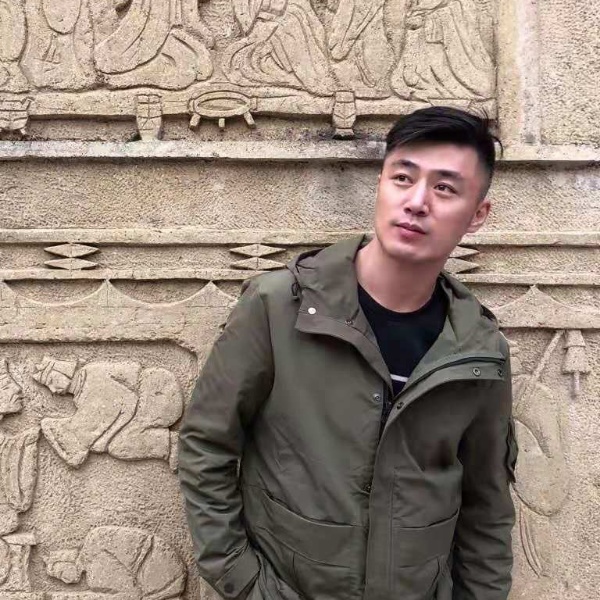 流沙谦让的照片