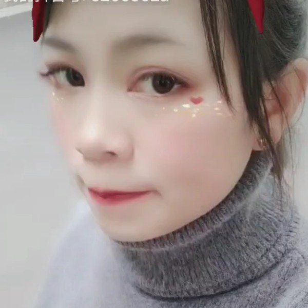 铃铛蹁跹秀丽的照片