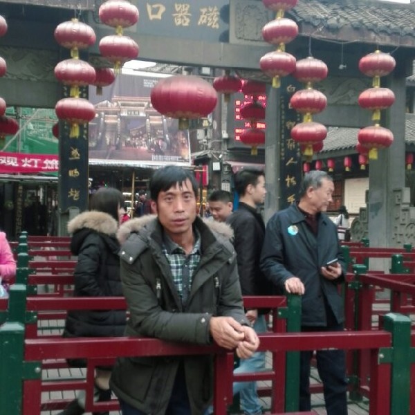 佟华的照片