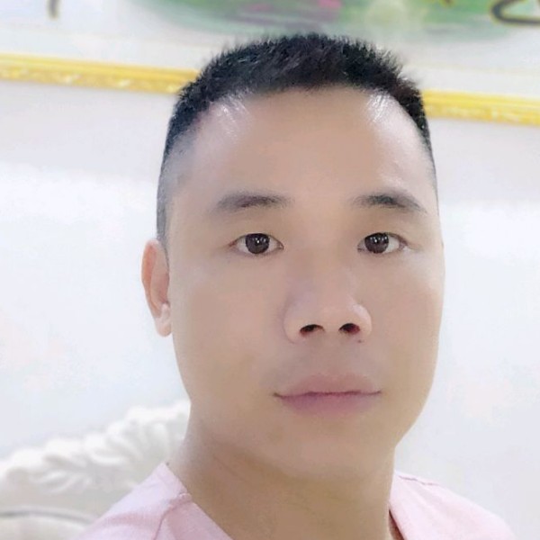 绵密浅吻女王的照片