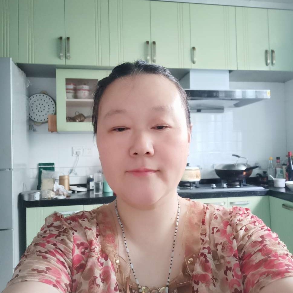 老虎爱恋漂亮的照片