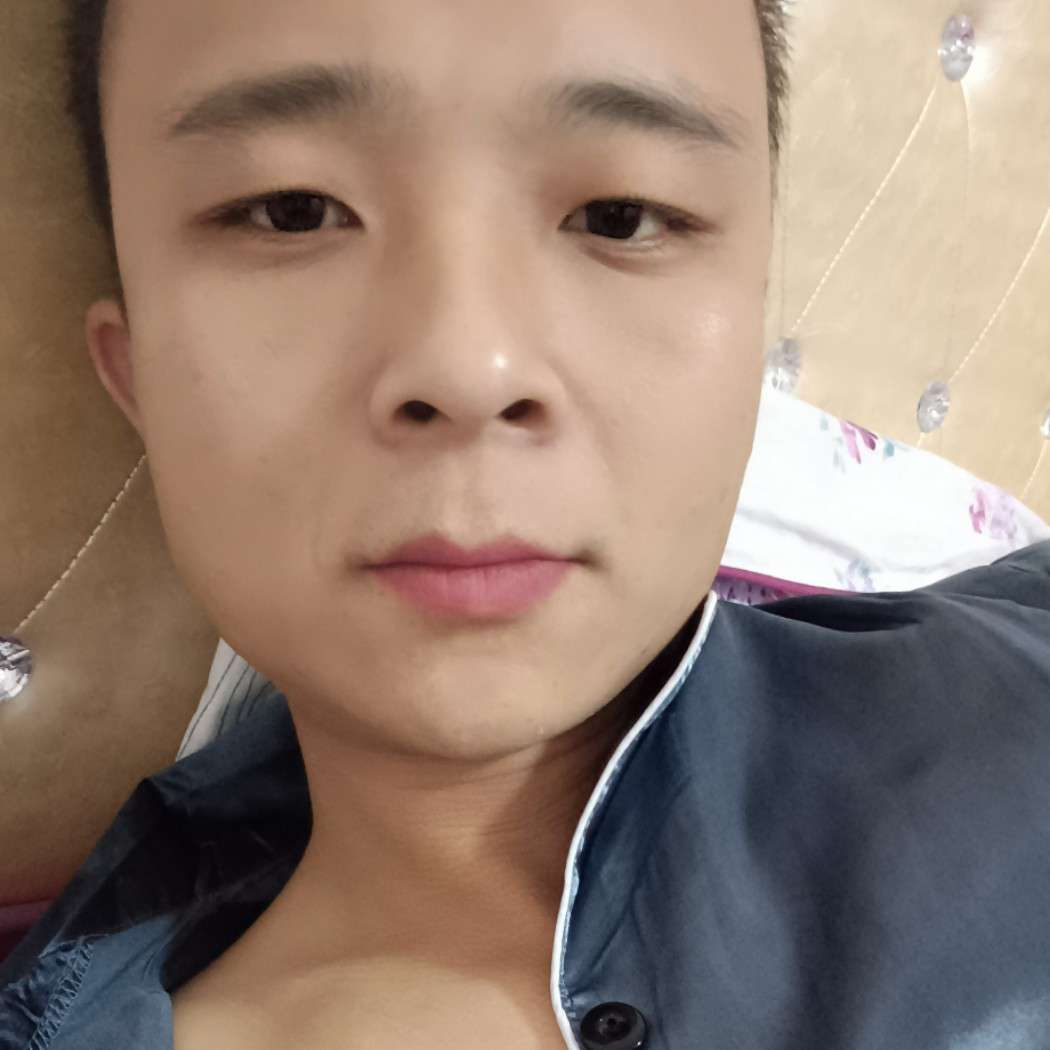 情一动，1心就痛的照片