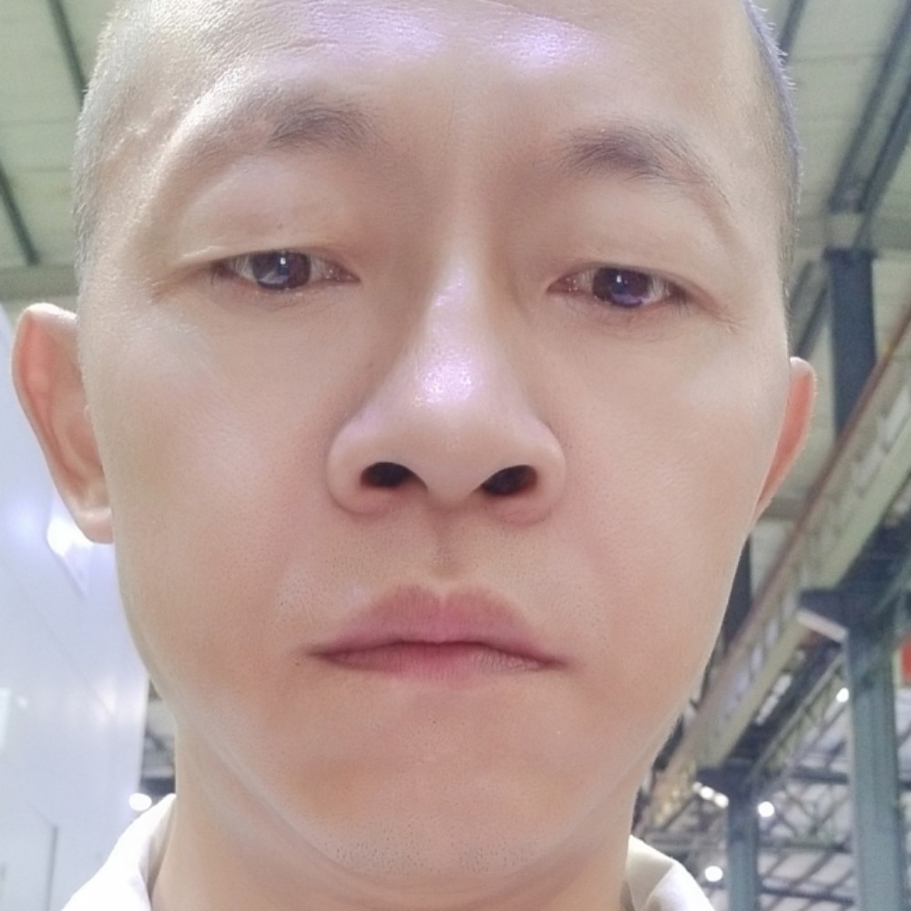 彭金岩的照片