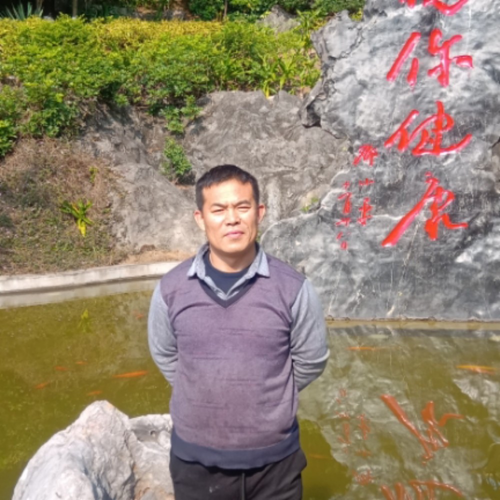 爱听歌泪了枕头的照片