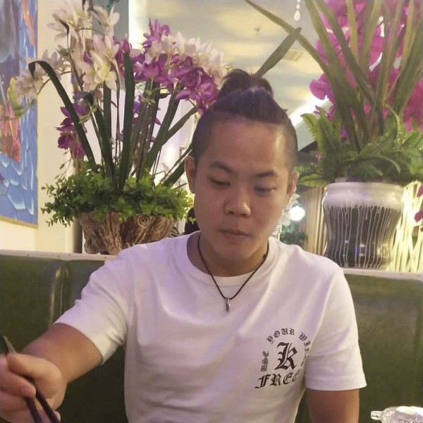 丑的可怕的照片