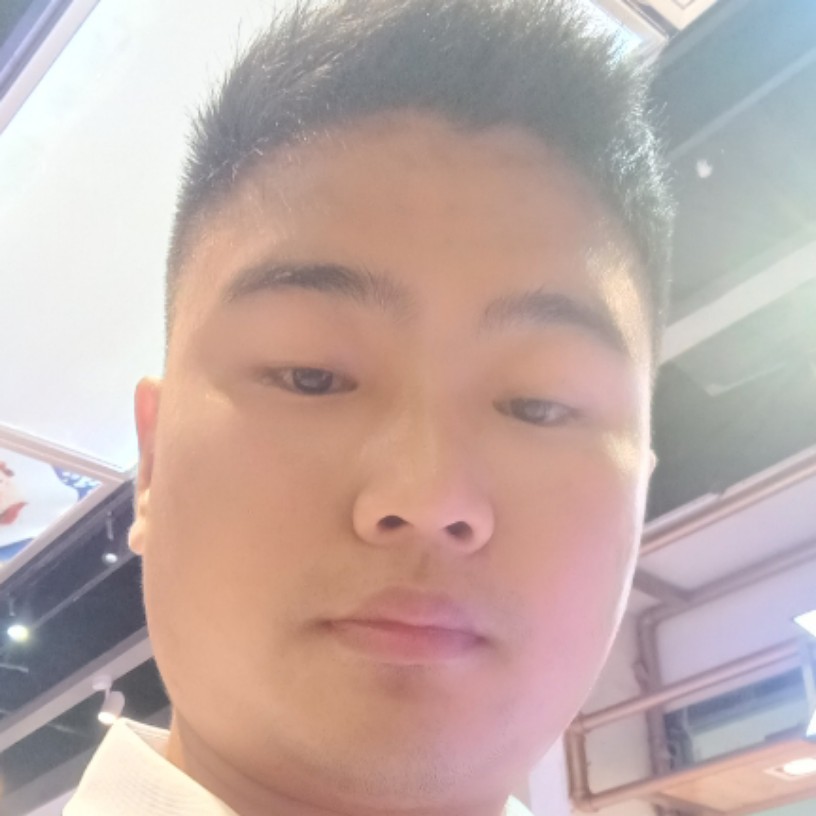 激动爱恋口红的照片