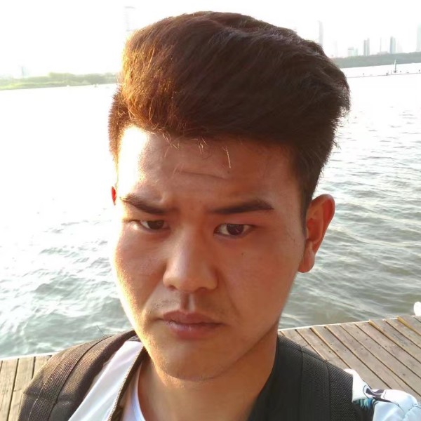 小巧相许半夏的照片