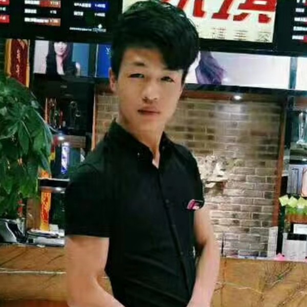 红牛暍喝的照片