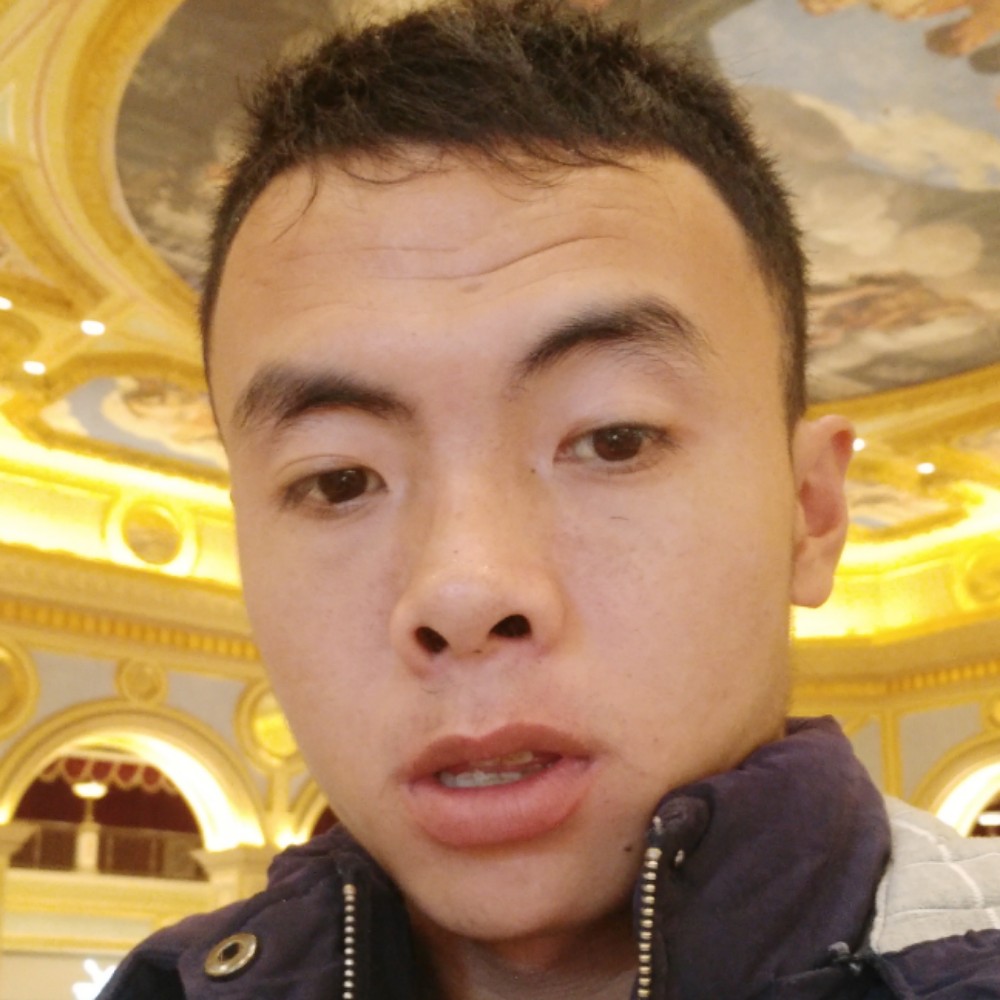邓伟英的照片