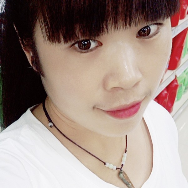 纯情睫毛膏的照片